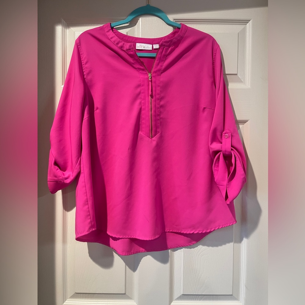 Kim Gravel top